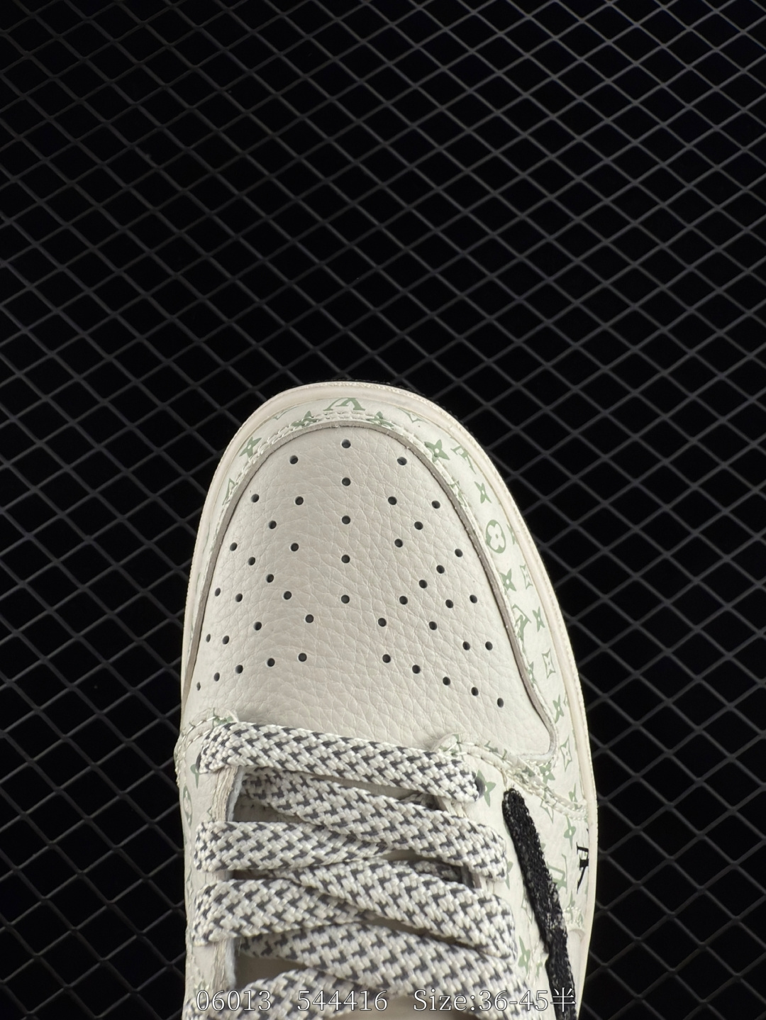 Nike Air Jordan 1 x Travis Scott AJ1